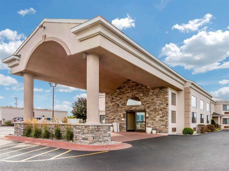 Comfort Inn Ludington Near Us-10 Kültér fotó