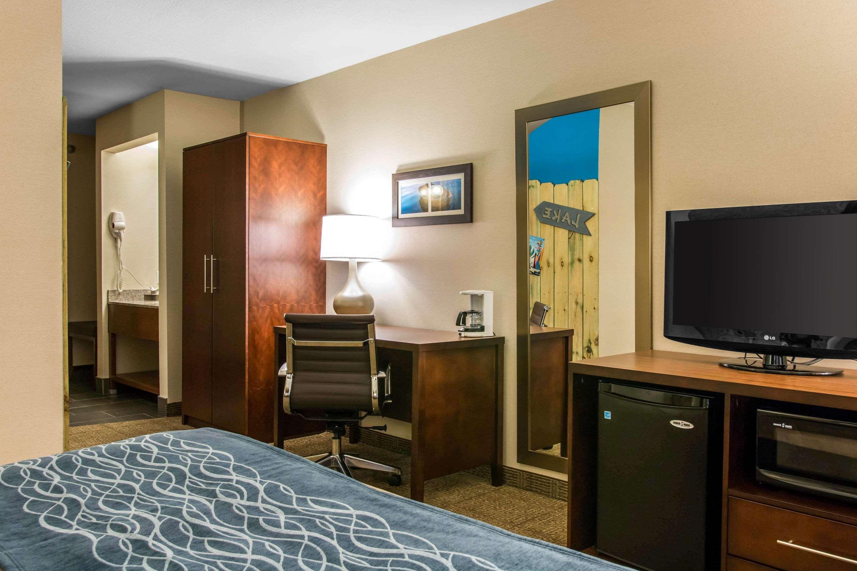 Comfort Inn Ludington Near Us-10 Kültér fotó