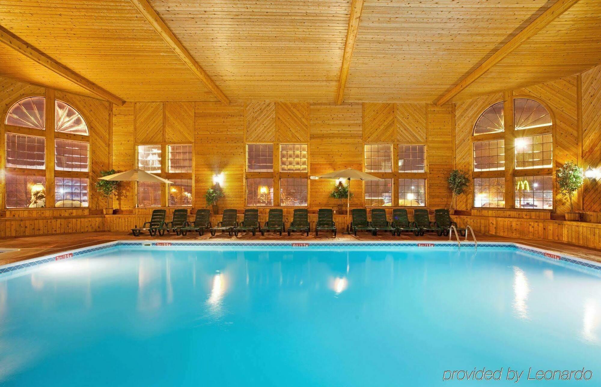 Comfort Inn Ludington Near Us-10 Kültér fotó